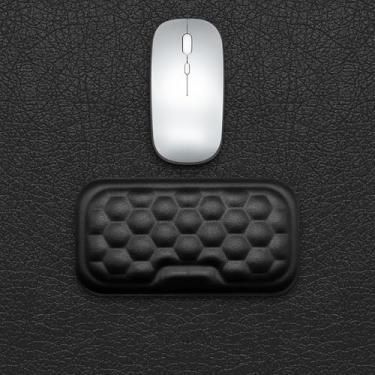Imagem de Descanso de pulso de couro com espuma viscoelástica ergonômica, suporte de pulso para teclado e mouse, base antiderrapante e almofada confortável para digitação, jogos e configuração de mesa de