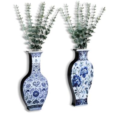 Imagem de Blulu Pacote com 2 vasos de parede de madeira chinoiserie plantador de parede azul e branco com plantas de eucalipto falsas decoração moderna de casa de fazenda vasos pendurados para mesa de