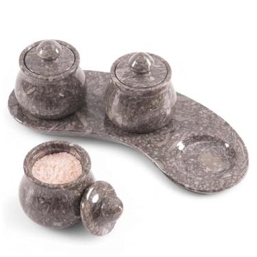 Imagem de Saleiro de mármore com tampa, suporte de sal de pedra oceânica natural de 8 cm com bandeja conjunto de 3, pote de bancada elegante para temperos, açúcar, temperos, condimentos e mesa de jantar