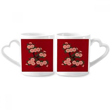 Imagem de Conjunto de canecas de porcelana para casal de flores de pintura com alça de coração