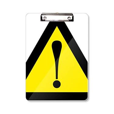 Imagem de Símbolo de aviso amarelo preto seguro triângulo prancheta pasta bloco de escrita placa de apoio A4