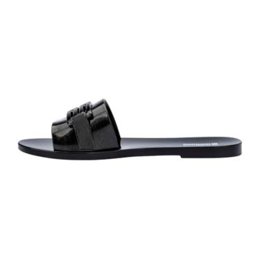 Imagem de Melissa Sandália feminina Babe M Chic – Elegante e leve com palmilha confortável, PVC MelFlex durável e aroma característico de chiclete, Preto, 5