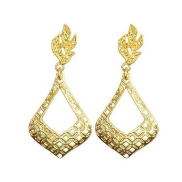 Imagem de Brinco Gota Trabalhada - Banhado em Ouro 18k