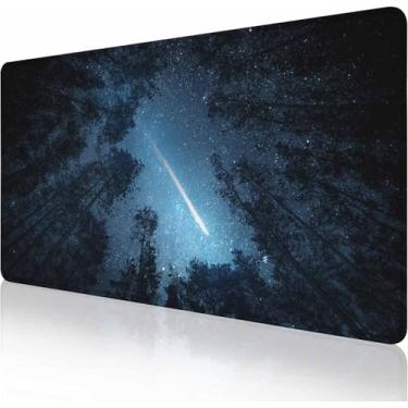 Imagem de Mouse pad grande para jogos estendido com bordas costuradas, base de borracha antiderrapante para escritório, computador, teclado, laptop e mesa de casa, 90 x 40 cm, céu azul, floresta noturna