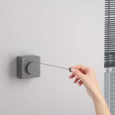 Imagem de Suntree Varal retrátil em cinza – cabo de aço inoxidável à prova de queda de 5 metros, 5 clipes, 2 kits de instalação (sem furadeira/broca), 20 kg, suporte de parede resistente, para uso interno