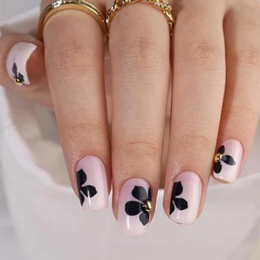 Imagem de RTKHFZE Pregos curtos de pressão – unhas quadradas, com desenhos de cola falsa nas unhas, ajuste natural reutilizável em 16 tamanhos – Kit de 32 unhas postiças de gel macio, flor preta