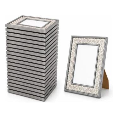 Imagem de Porta Retrato 4x6 10x15 cm com Moldura Elegante e Design Decorativo - 