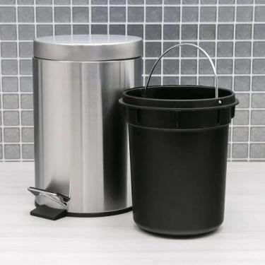 Imagem de Lixeira Inox com pedal 5L