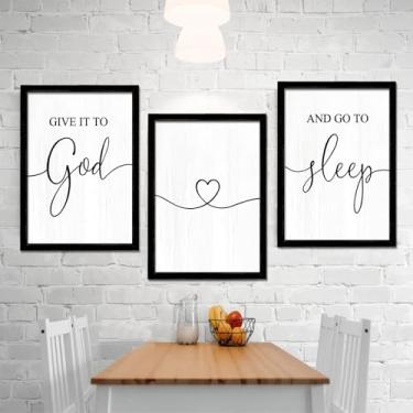 Imagem de 3 peças emolduradas Give it to God and Go to Sleep, arte de parede acima da cama para decoração de quarto de fazenda e sala de estar Wallart placa de madeira natural 41 x 28 cm