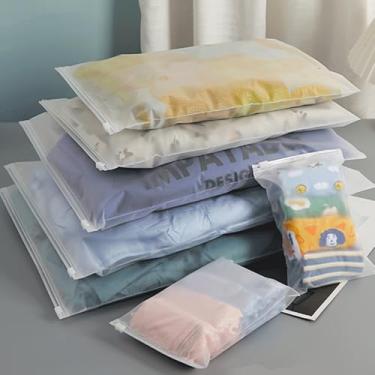 Imagem de Pacote com 15 sacos de armazenamento de viagem – 3 tamanhos (5 grandes/5 médios/5 pequenos) | Sacos de embalagem reutilizáveis transparentes selados com zíper para roupas, sapatos (economia de espaço