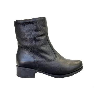 Imagem de Bota Feminina Preta em Couro Forrada com Lã Salto Baixo Frio - QR Shoe