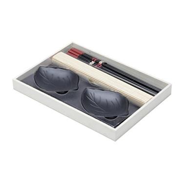 Imagem de CJ ESTEIRA P/SUSHI DE BAMBU C/2 MOLHEIRAS 2 PARES DE HASHI E CAIXA DE BAMBU 25x21cm