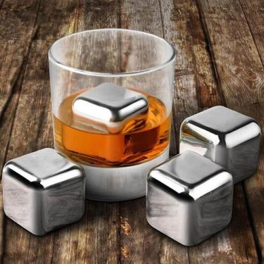 Imagem de Kit Estojo com 4 Cubos de Gelo em Aço Inox - Yaay