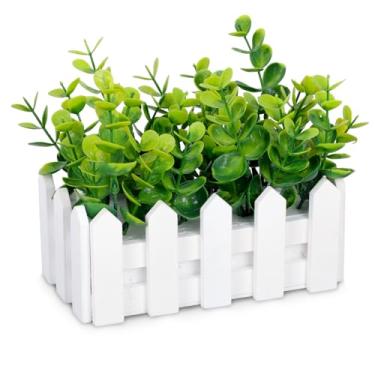Imagem de Lovmeety Plantas artificiais em vaso de cerca, planta falsa de eucalipto com cerca em vaso de vegetação falsa em cercas de piquete, arranjos de flores de seda para decoração de casa de janela interna