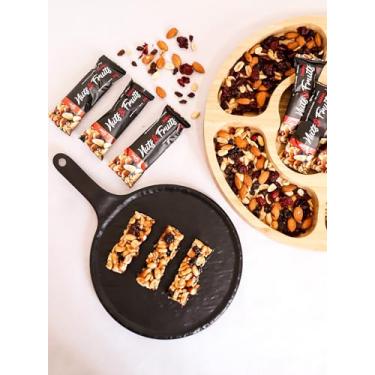 Imagem de Latam Fit Barra de Cereal Nuts & Fruits Cranberry, Zero Açúcar, 12 Unidades x 25g, 300g