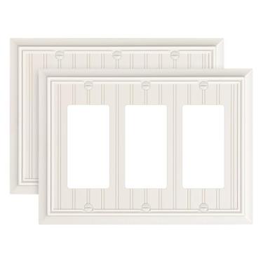 Imagem de Pacote com 2 placas decorativas clássicas para tomada decoradora tripla, placa de parede de amêndoa de fibra de bambu natural durável para tomadas elétricas, receptáculo, tomada GFCI, interruptor de