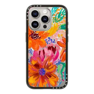 Imagem de CASETiFY Capa compacta para iPhone 15 Pro [fina e elegante/compatível com Magsafe/1,2 m. Proteção contra quedas de nível militar] - Flores de aquarela EttaVee - Preto transparente