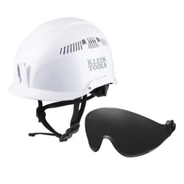 Imagem de Klein Tools Kit de capacete de segurança 80061 com capacete de segurança ventilado Classe C com alça de queixo e viseira cinza, 2 peças