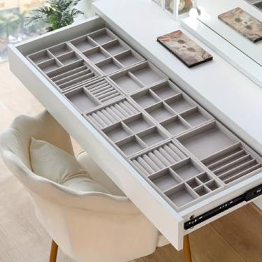 Imagem de Bandejas organizadoras de gaveta de joias de veludo – Conjunto de bandeja de joias empilhável para brincos, anéis, colares, pulseiras com divisórias removíveis para cômoda - grade 18 - cinza