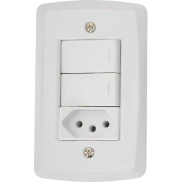 Imagem de Conjunto 4x2 com 2 Interruptores Paralelos 10 A 250 V e 1 Tomada 2P+T 