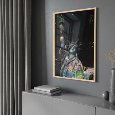 Imagem de Quadro Decorativo com Moldura e Acrilico Cristal Vidro Estátua Liberdade NY Street Art Grafite Sala Quarto Hall
