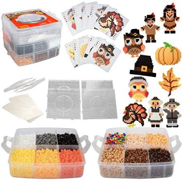 Imagem de SCS Direct 8.000 peças DIY Kit de artesanato de contas de ação de graças – 15 cores, 10 modelos exclusivos, 4 quadros de pinças, pinças, papel de passar a ferro, capa – Arte em pixel infantil de