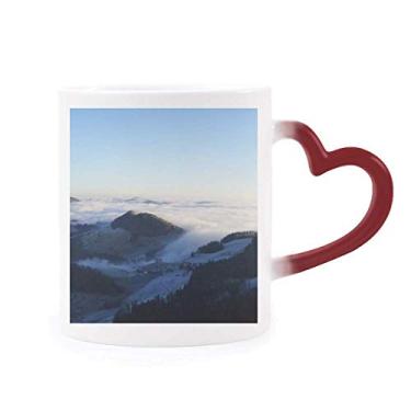 Imagem de Caneca sensível ao calor Mountain Sky Clouds Fog Nature Town Red Color Changing Grés Cup