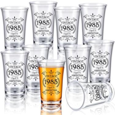 Imagem de Sliner Pacote com 48 copos de shot de aniversário a granel, lembrancinhas de festa de aniversário vintage de plástico de 40/50/60 a anos, presente de decoração de aniversário (Vintage 1985)