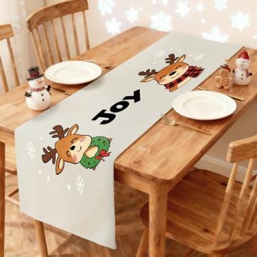 Imagem de Caminho de mesa de Natal 33 x 91 cm - Decoração de mesa de jantar de cozinha de inverno impressa alegria de Natal com rena fofa, flocos de neve, grinalda e cachecol corredor para decoração de casa