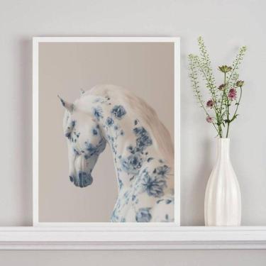 Imagem de Quadro Decorativo Cavalo Soft Flores Azuis 33X24Cm - Vidro