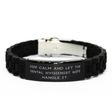 Imagem de SpreadPassion Keep Calm and Let The Dental Hygienist Wife Handle It. Pulseira preta com fecho Glidelock, pulseira gravada para esposa, presentes divertidos para esposa