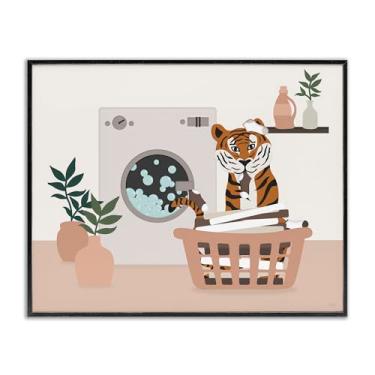 Imagem de Stupell Industries Tigre na cesta de lavanderia preta emoldurada Giclee Art Design por Natalie Carpentieri, 14 x 11
