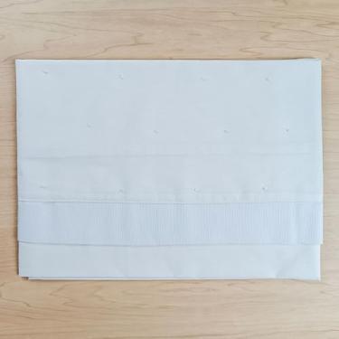 Imagem de Cueiro | Bordado à mão - Poá branco