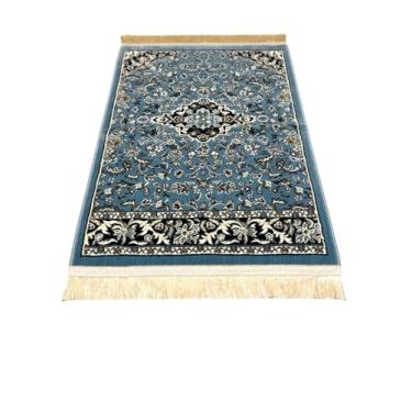 Imagem de Tapete de oração muçulmana premium – Feito em Medina – 0,8 cm de espessura Sajadah islâmica macia – Tapete de oração portátil para homens e mulheres – Presente Eid, Ramadã, Hajj e Umrah (azul)