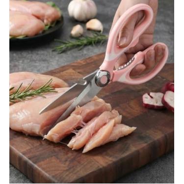 Imagem de Tesoura de cozinha multiuso – Tesoura de cozinha de aço inoxidável resistente para carne, aves, peixe, legumes, ervas, tesouras afiadas multiuso para alimentos, podem ser lavadas na lava-louças, rosa