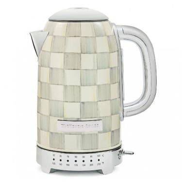 Imagem de Chaleira elétrica MacKenzie-Childs Sterling Check inox cinza e branca 8 xícaras 1500W 110V