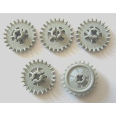 Imagem de LEGO Technic Light Bluish Gray Gear 24 Tooth Teeth Mindstorms NXT - x5 Loose
