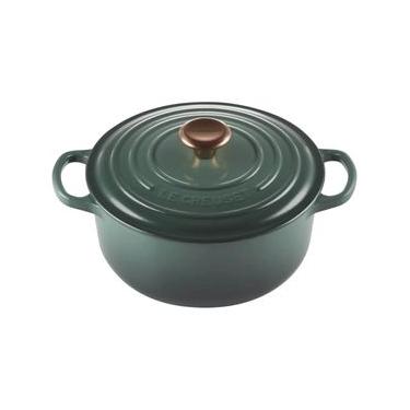 Imagem de PANELA REDONDA LE CREUSET 20CM SIGNATURE FERRO ESMALTADO PEGADOR COBRE VERDE ARTICHAUT...