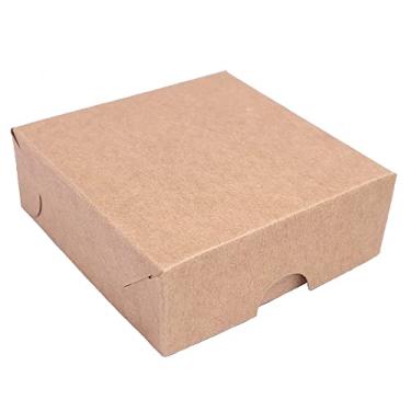 Imagem de 50 Caixas de papel kraft, tamanho 8x8cm acompanha 200 forminhas formato de pétalas, ideal para 4 doces.