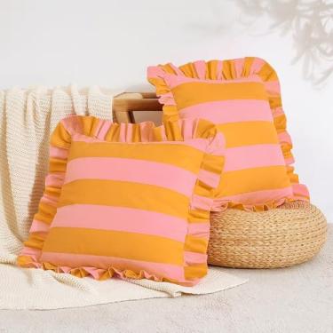Imagem de MONDAY MOOSE Capas de almofada decorativas, conjunto de 2 designs listrados resistentes à água com borda de babados para uso externo/interno, enchimentos de travesseiro não incluídos (rosa claro/mel