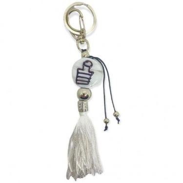 Imagem de Chaveiro Omolu Branco Pompom Branco com Xaxará Murano 16 cm - Lua Mist