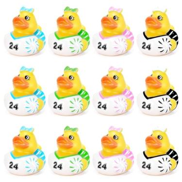 Imagem de BOZILY 12 peças Cheer Rubber Ducks Bulk, 4 cores pequenos patos de borracha líderes de torcida presentes inspiradores para decoração de painel de carro, decoração de casa, patos de cruzeiro