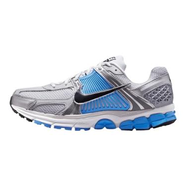 Imagem de Nike Tênis masculino Zoom Vomero 5 (FJ4151-101, branco/platina pura/azul universitário/preto), Branco/platina pura/azul universitário/preto, 37