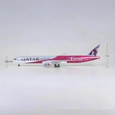 Imagem de Avião de Brinquedo Modelo Catar Airways B777 - 47cm - Com Base de Exib