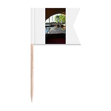 Imagem de Scene of Outside Art Deco Gift Fashion Toothpick Flags Etiquetagem Marcação para Festa Bolo Comida Cheeseplate