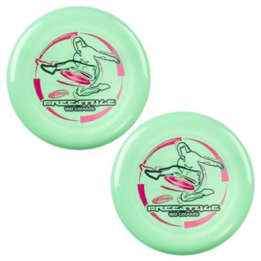 Imagem de Wham-O Frisbee Freestyle, 160 g, disco voador de 26,7 cm para adultos, design durável e flexível para brincadeiras ao ar livre e esportes, diversão em família, pacote com 2