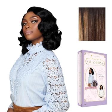 Imagem de Sensationnel Glamora Lace Front Wig - Glam Unit 3 Glueless 13x4 Laceparting Ready to Wear Synthetic Preplucked Hairline (BALAYAGESUNKISSED)