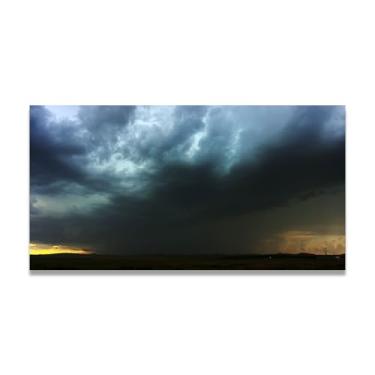 Imagem de LKXGRRSFG Nuvens escuras penduradas sobre a terra Foto real cidade mar neve vale rio nascer do sol impressão em tela para decoração de casa 20 x 36 cm sem moldura