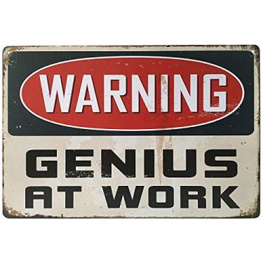 Imagem de Placa de lata vintage Arclúb Warning Genius At Work Retrô 20,32 x 30,48 cm