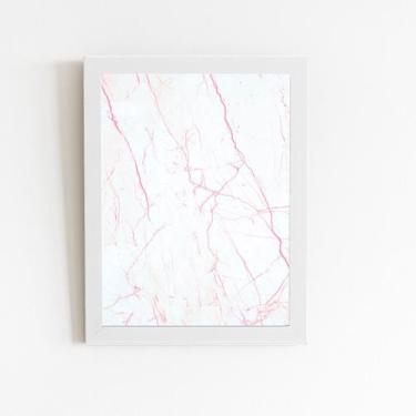 Imagem de Mármore Branco E Rosa Quadro Moldura Branca 60x40cm - PlimShop